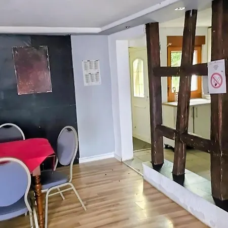 Bew Haus Mit 7 Schlafzimmern In * Engelsbrand