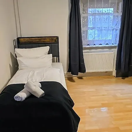 Bew Haus Mit 7 Schlafzimmern In